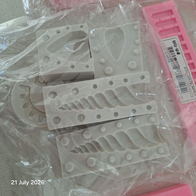 SALE BUNDLE 20 - Moulds