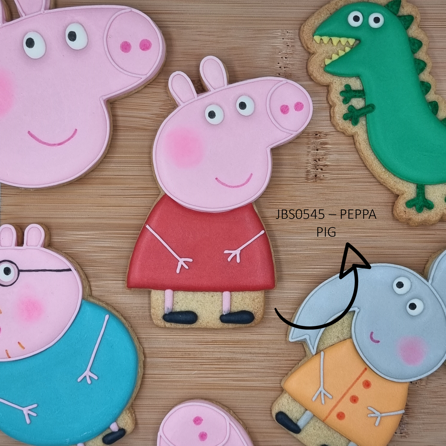 96 - PEPPA PIG COOKIE CUTTER