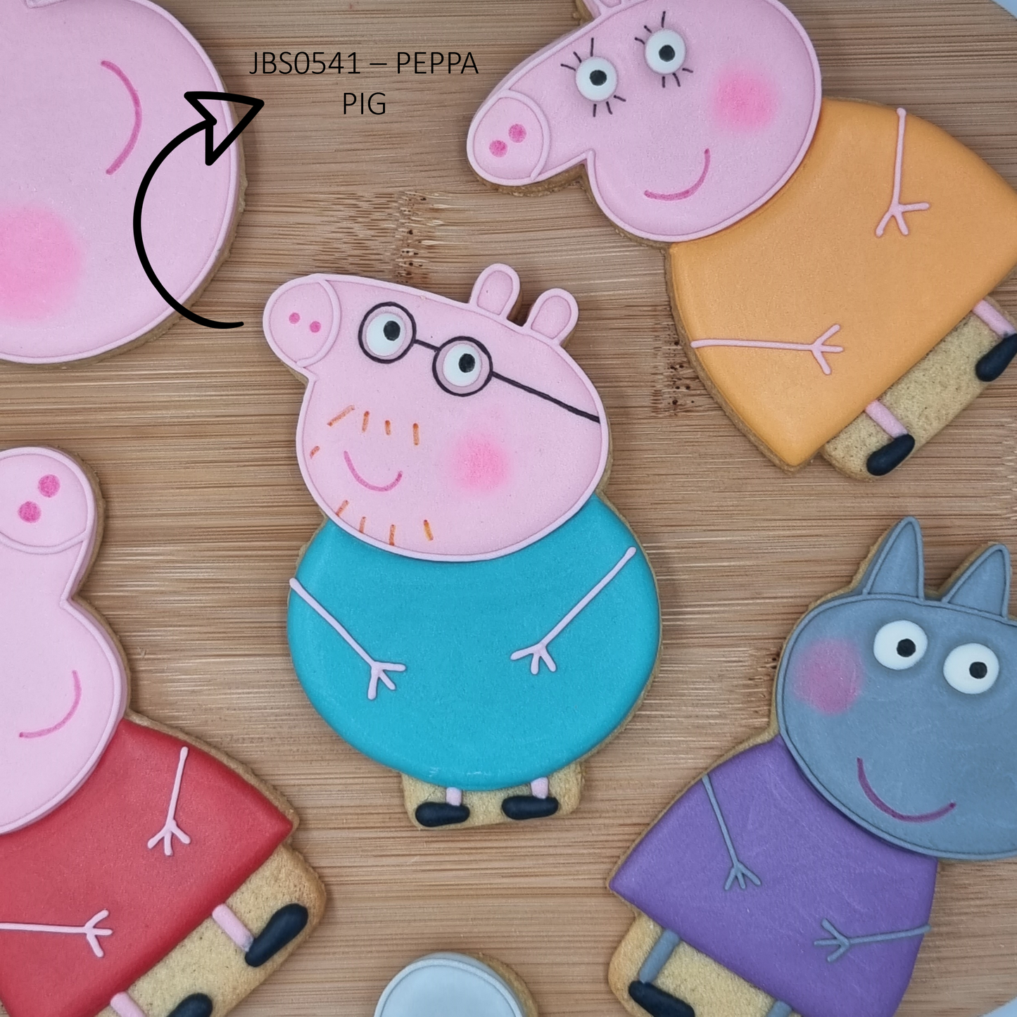JBS0541 - PEPPA PIG COOKIE CUTTER