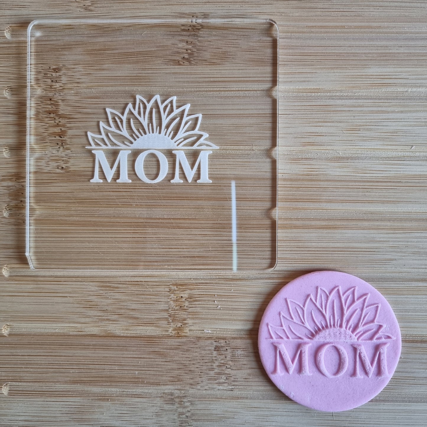 JBS0601 - MOM EMBOSSER