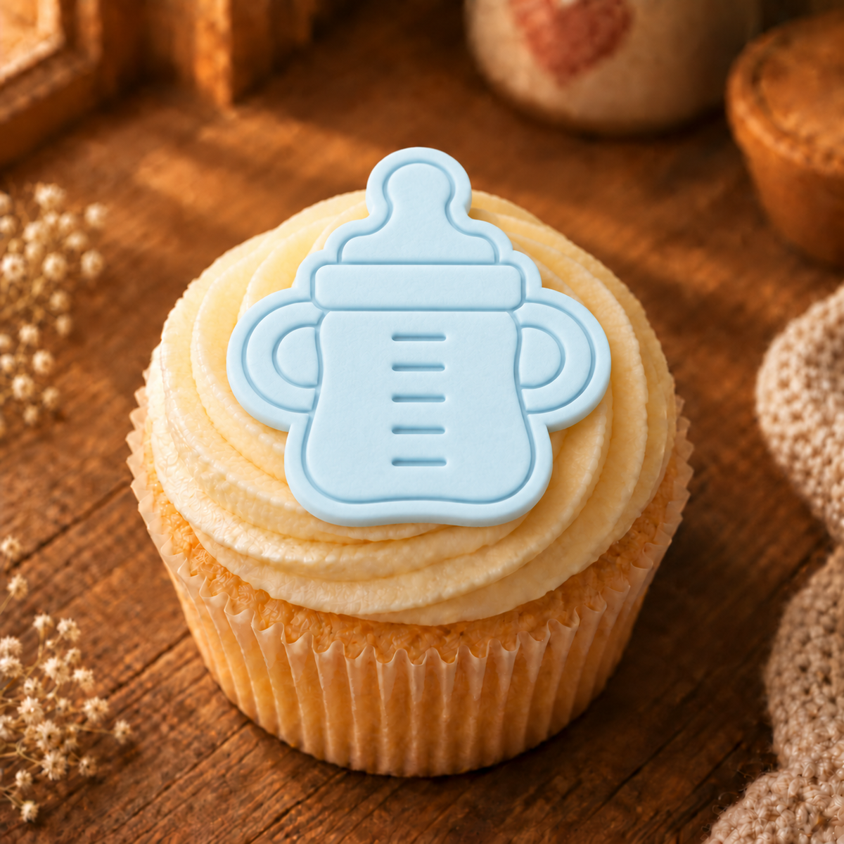 1016. Baby Bottle Fondant Cupcake Cutter and Stamp (5.5cm)