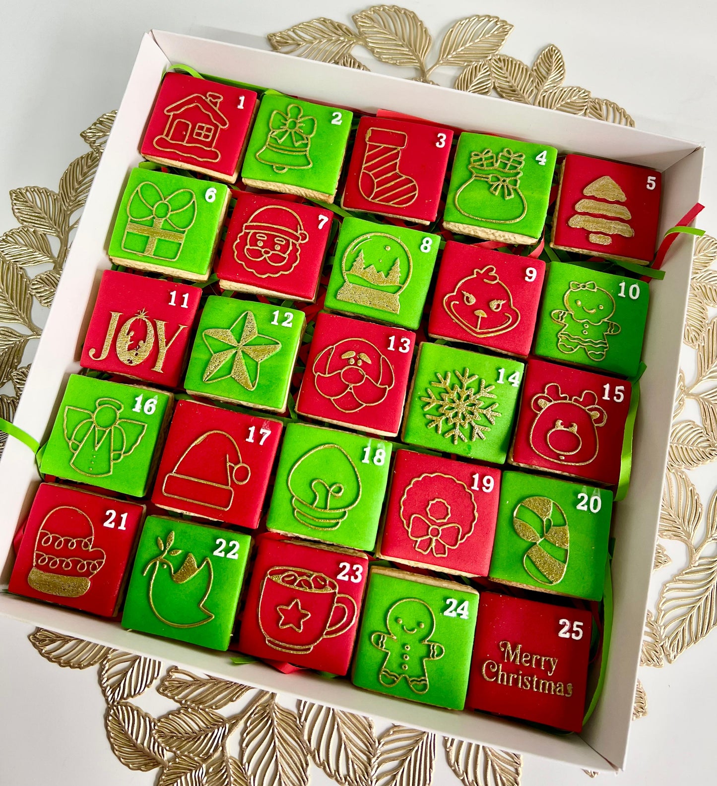 370. Advent Calendar Debosser and Cutter Set