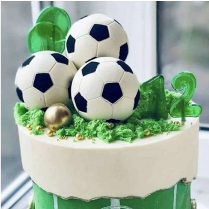STOCK7 - Soccer Design Cake Decoration